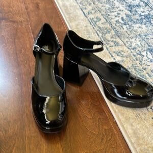 Size 8 block black heels. Wild Fable
